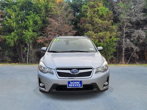 Used 2017 Subaru Crosstrek 2.0i Limited w/ Popular Package #2 image 2