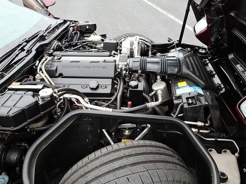 Used 1993 Chevrolet Corvette Coupe RWD image 17