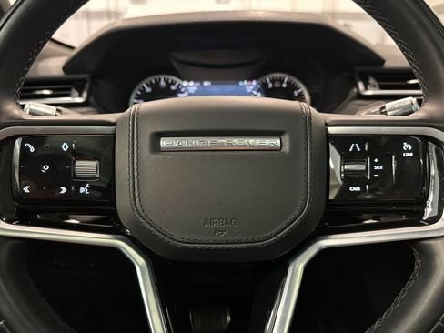 Certified 2021 Land Rover Range Rover Velar R-Dynamic S image 18