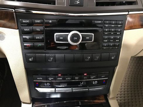 Used 2012 Mercedes-Benz E 350 Cabriolet image 32