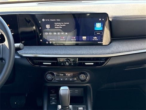 New 2026 Nissan Kicks SV image 14