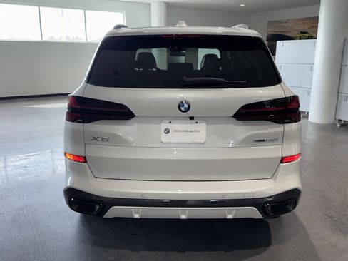 New 2026 BMW X5 sDrive40i w/ M Sport Package image 6