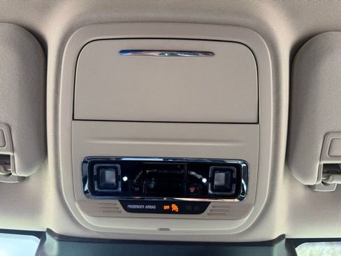 Used 2023 Lincoln Corsair Standard image 40