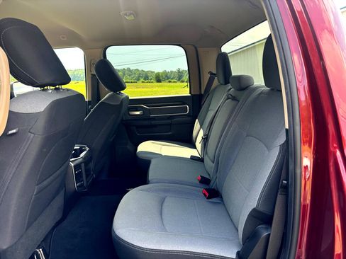 Used 2019 RAM 2500 Big Horn image 35