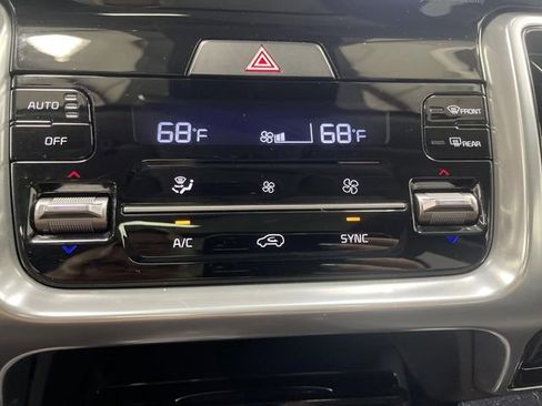 Used 2023 Kia Sorento SX image 20