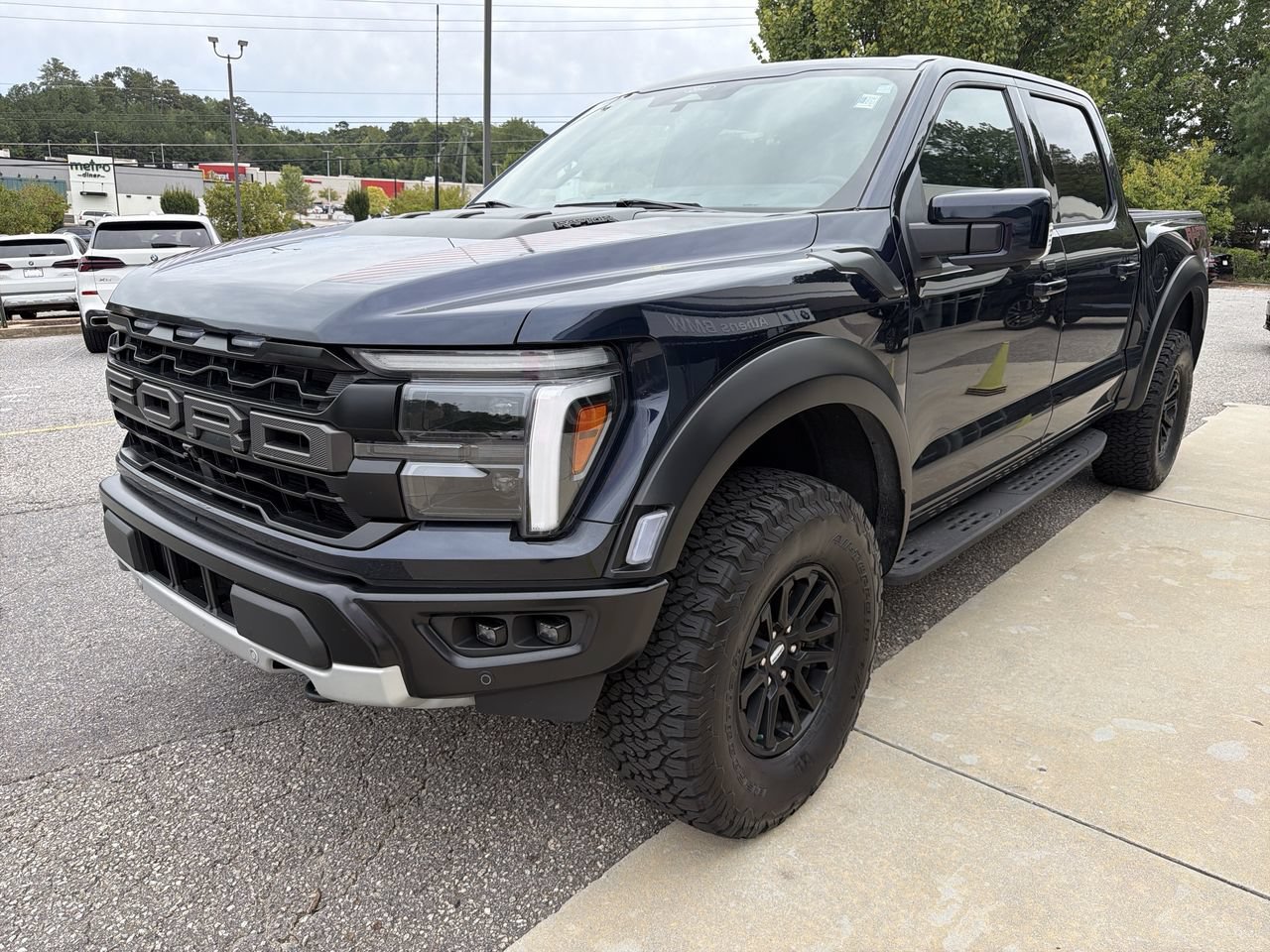 Used 2025 Ford F150 Raptor AWD/4WD image 7