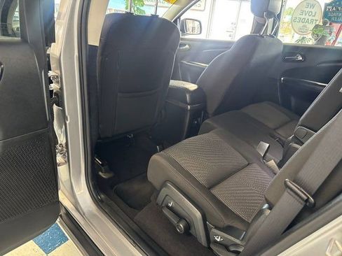 Used 2017 Dodge Journey Crossroad image 10