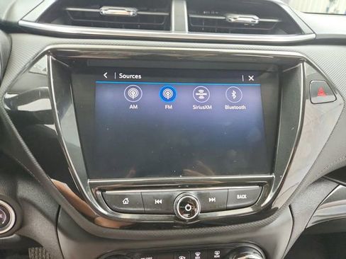 Used 2021 Chevrolet TrailBlazer LT w/ Convenience Package FWD image 26