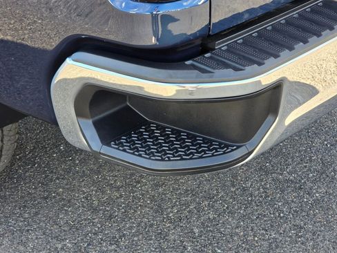 Used 2023 GMC Sierra 2500 SLE w/ SLE Convenience Package image 15