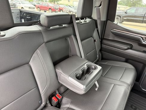 Used 2024 Chevrolet Silverado 1500 LTZ AWD/4WD image 11