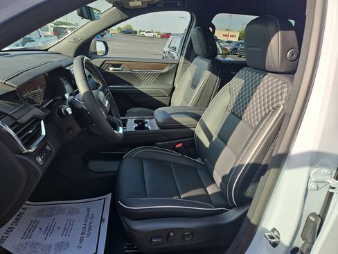 New 2026 GMC Acadia Denali w/ Super Cruise Package image 7