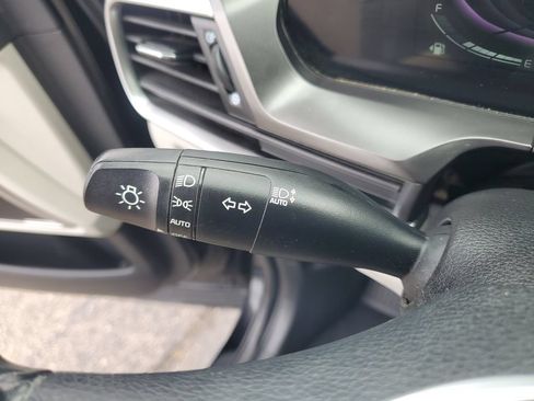 Used 2023 Kia Telluride S FWD image 14