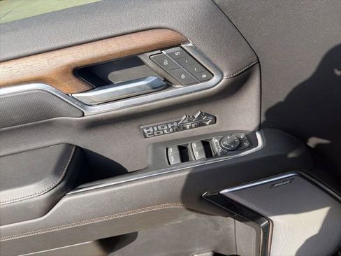 Used 2024 Chevrolet Silverado 1500 High Country w/ High Country Premium Package image 14