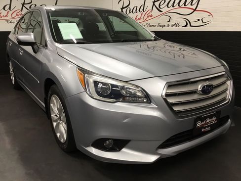 Used 2016 Subaru Legacy 2.5i Premium image 2