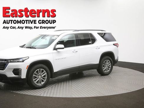 Used 2022 Chevrolet Traverse LT image 59