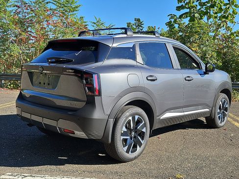 New 2026 Nissan Kicks SV w/ SV Premium Package image 5
