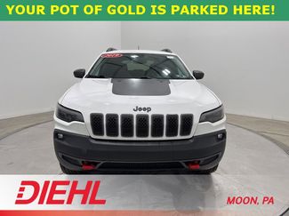 Used 2019 Jeep Cherokee Trailhawk video 2