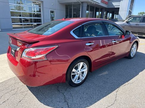 Used 2015 Nissan Altima 2.5 SL w/ Technology Package FWD image 5
