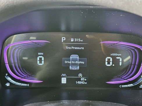 Used 2025 Kia Soul LX w/ LX Technology Package FWD image 19