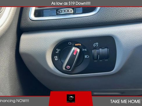 Used 2018 Audi Q3 2.0T Premium w/ Convenience Package image 20