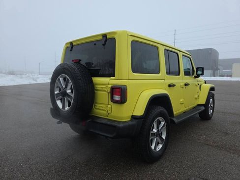 Used 2022 Jeep Wrangler Unlimited Sahara w/ Cold Weather Group image 6