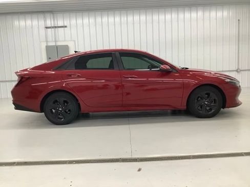 Used 2021 Hyundai Elantra SEL FWD image 7