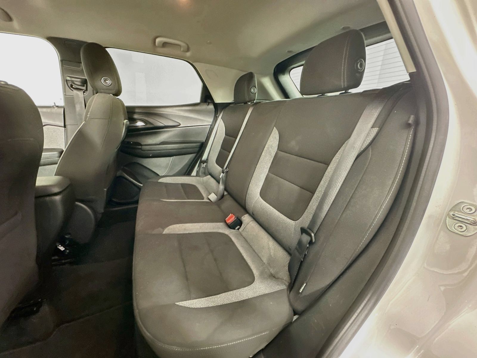 Used 2023 Chevrolet TrailBlazer LT AWD/4WD image 25