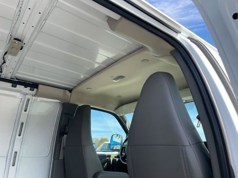 New 2025 Chevrolet Express 2500 image 33