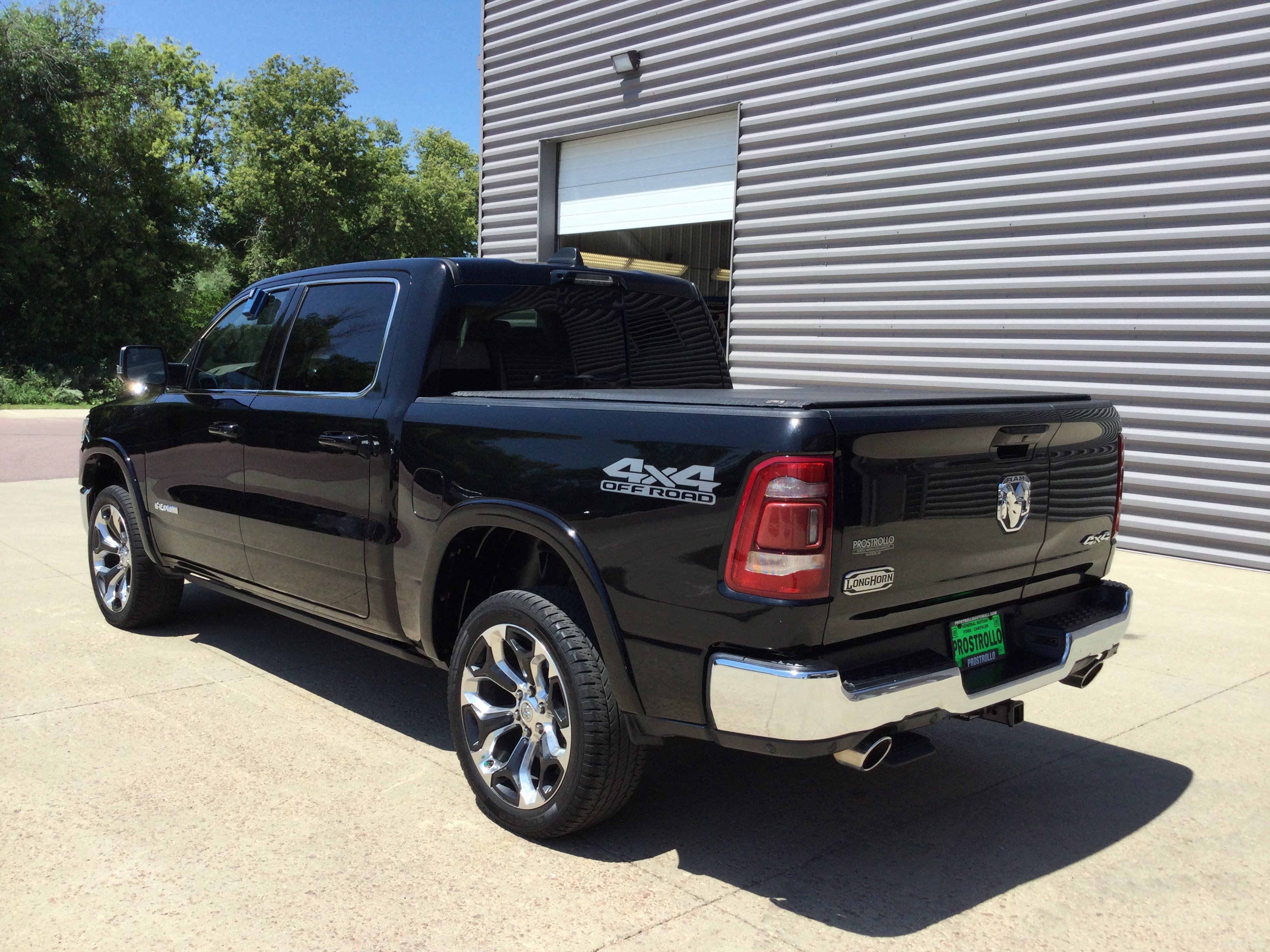 Used 2023 RAM 1500 Limited AWD/4WD image 7