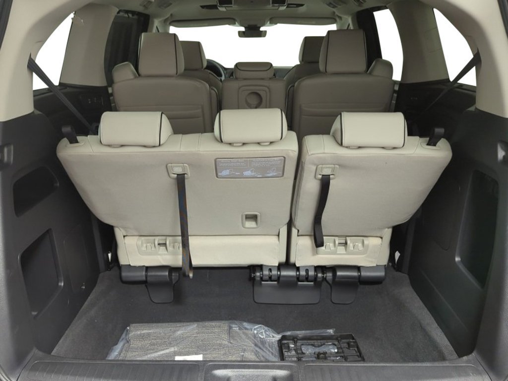 New 2026 Honda Odyssey Touring image 23