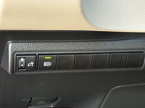 Used 2024 Toyota Corolla LE FWD image 22