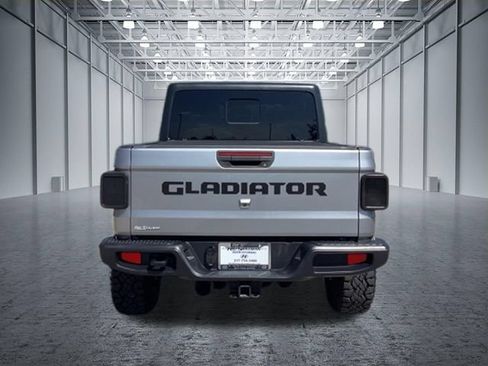 Used 2021 Jeep Gladiator Sport AWD/4WD image 4
