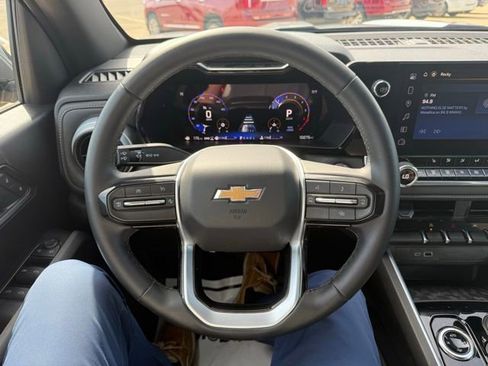 Used 2026 Chevrolet Colorado LT AWD/4WD image 19