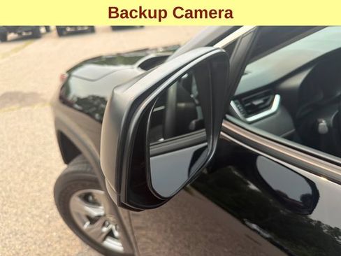 Certified 2025 Toyota RAV4 LE AWD/4WD image 9