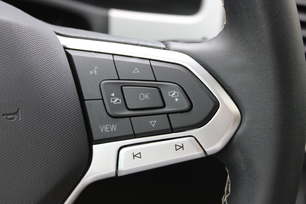 Used 2022 Volkswagen Atlas SE FWD image 14