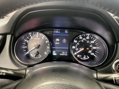Used 2019 Nissan Rogue SV AWD/4WD image 24