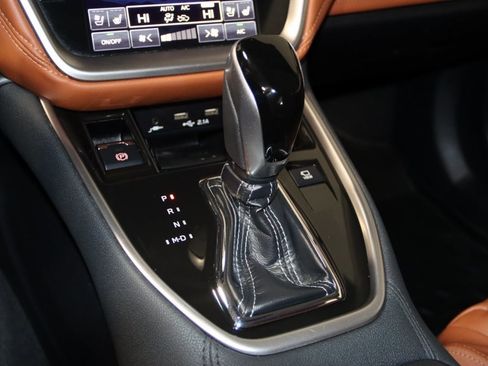 Used 2021 Subaru Legacy Touring XT image 40