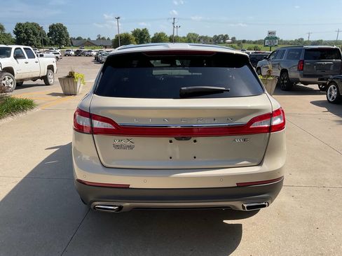 Used 2016 Lincoln MKX Reserve w/ Luxury Package image 9