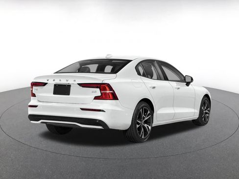 Used 2025 Volvo S60 B5 Core AWD/4WD image 2