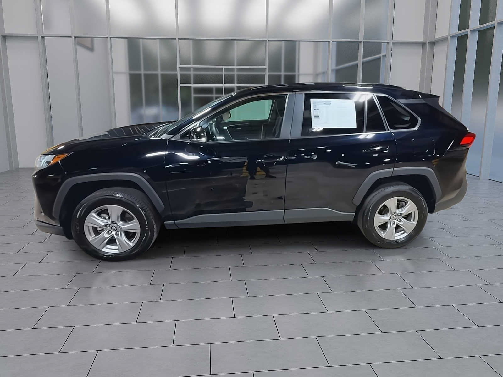 Certified 2025 Toyota RAV4 XLE AWD/4WD image 5