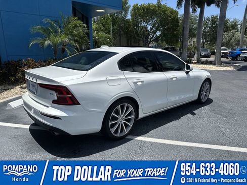 Used 2019 Volvo S60 T5 Momentum FWD image 9