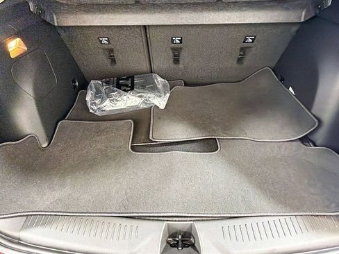Used 2024 Buick Encore GX Avenir w/ Avenir Technology Package FWD image 27