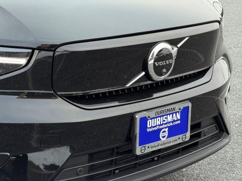 New 2026 Volvo EX40 Plus w/ Climate Package image 2