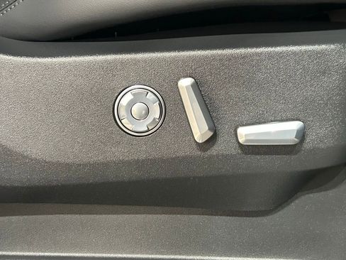 New 2026 Lincoln Navigator L Reserve AWD/4WD image 61