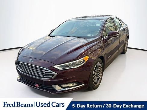 Used 2017 Ford Fusion SE w/ Equipment Group 602A image 2