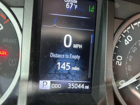 Used 2023 Toyota Tacoma TRD Off-Road AWD/4WD image 10