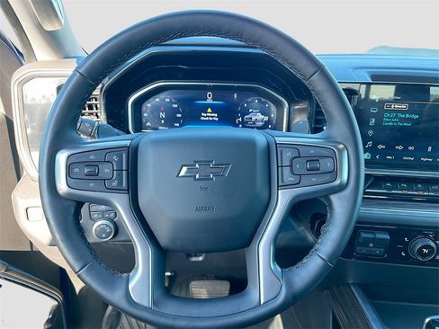 Used 2024 Chevrolet Silverado 1500 LT Trail Boss w/ LT Trail Boss Premium Package image 11