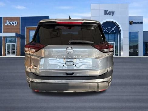 Used 2024 Nissan Rogue S AWD/4WD image 5