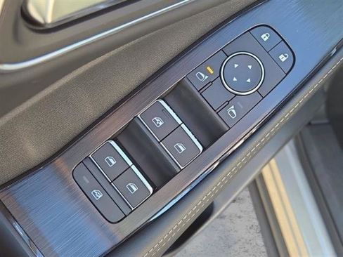 New 2026 Nissan Rogue Platinum w/ Platinum Premium Package image 9