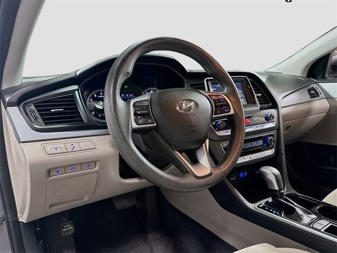 Used 2019 Hyundai Sonata SE image 10